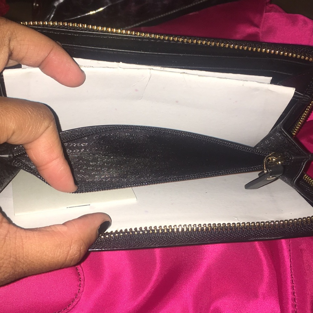 Kate Spade cheetah wallet - Picture 4 of 4